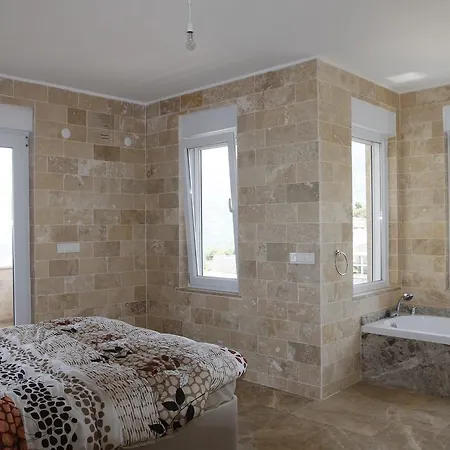 Donmez Villa